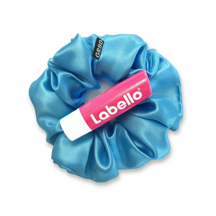Ciánkék selyem hajgumi (scrunchie) prémium minőségű szaténból. Átmérője kb. 12 cm