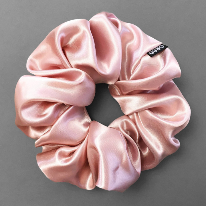 Óriás méretű, prémium minőségű, rosegold színű szatén selyem scrunchie / hajgumi. Átmérője kb. 16-17 cm