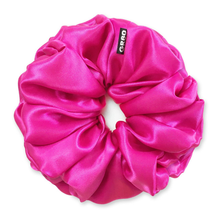 Óriás méretű, prémium minőségű, magenta (ciklámen) színű szatén selyem scrunchie / hajgumi. Átmérője kb. 16-17 cm