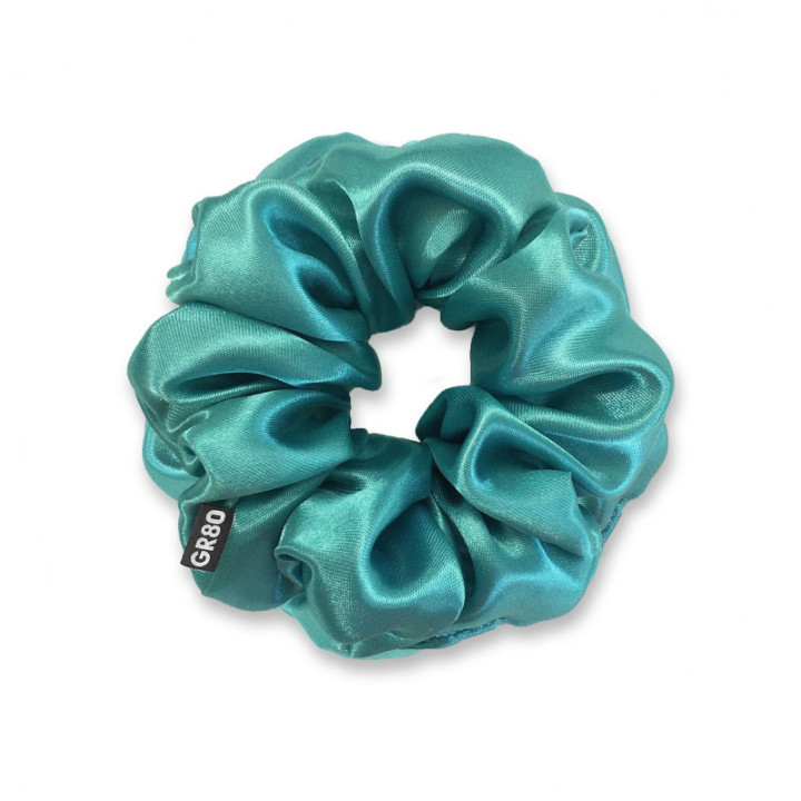 Prémium minőségű, türkiz színű szatén selyem hajgumi / scrunchie. Átmérője kb. 12 cm