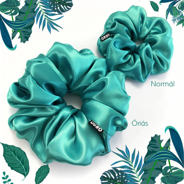 Óriás méretű, prémium minőségű, türkiz színű szatén selyem scrunchie / hajgumi. Átmérője kb. 16-17 cm
