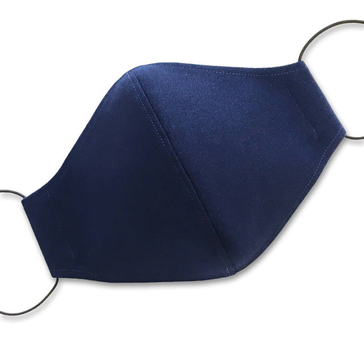 Sötétkék, elegáns maszk, állítható fülpánttal, szűrőbetéttel, szemüvegeseknek orrklipsszel. Belül bőrbarát, OEKO-tex 100% pamut