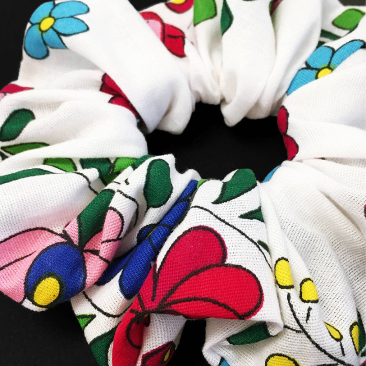 Kalocsai mintás hajgumi scrunchie minőségi 100% pamutból | FEHÉR