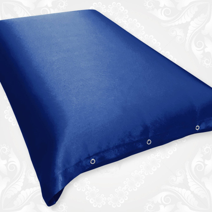 Patentos, csodaszép selyemszatén párnahuzat. Minőségi anyagból készült, nagy gondossággal, Magyarországon. Royal blue