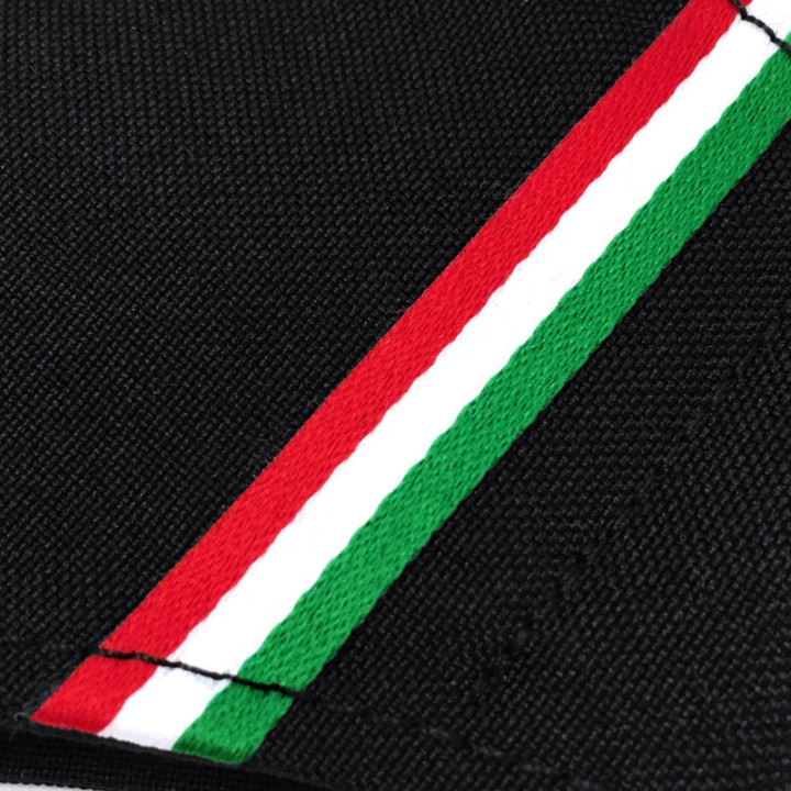 Magyar nemzeti szalagos maszk, 3 rétegű, PP szűrős, fekete színű