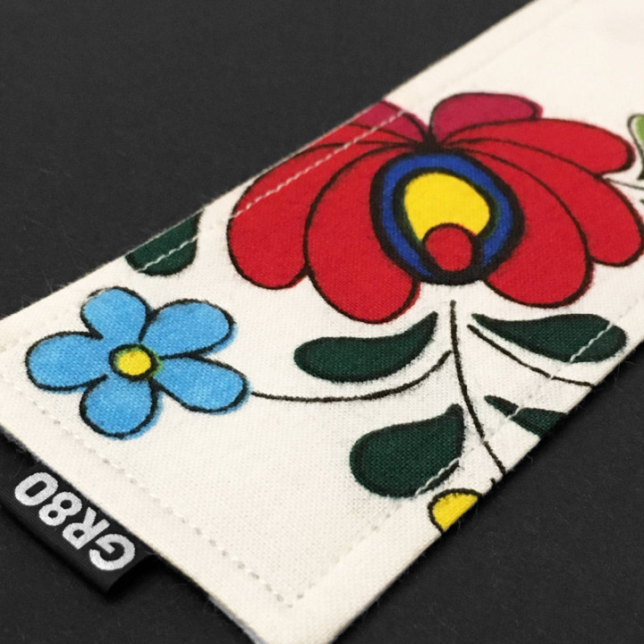 Lapos könyvjelző kalocsai (matyó) mintával. Elegáns ajándék külhoni magyaroknak is