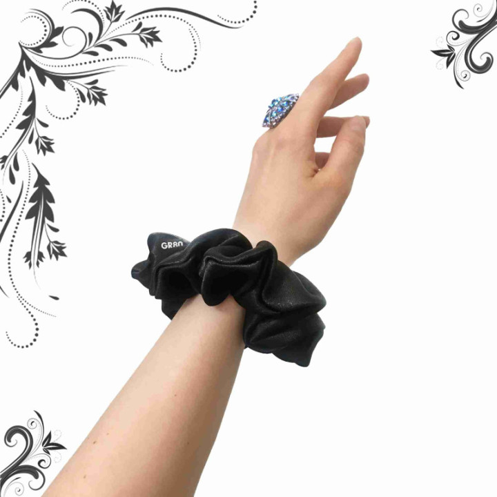 Fekete szatén selyem hajgumi, scrunchie