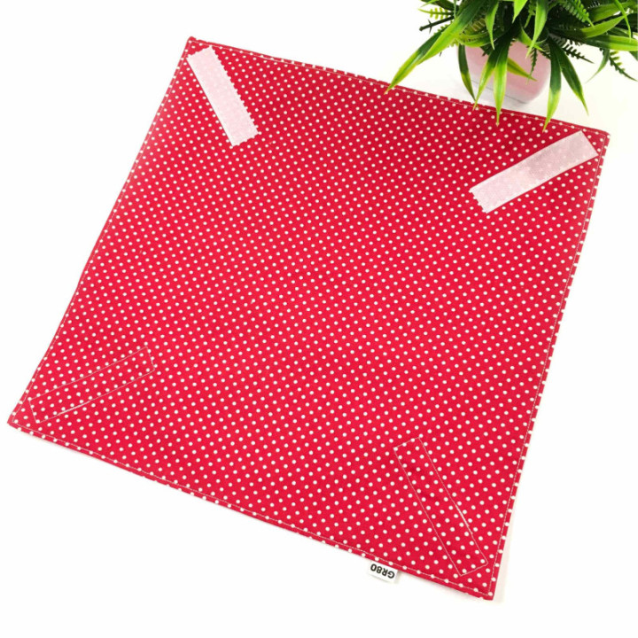 Terítő és szendvics csomagoló egyben. Iskolásoknak és munkahelyre is. Étel szállító nowaste textil szalvéta. Piros