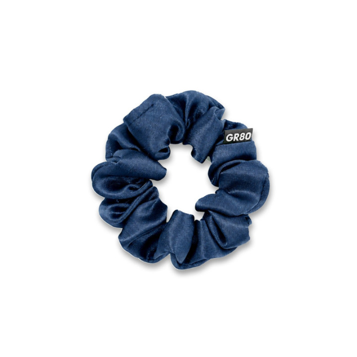 Sötétkék szatén hajgumi scrunchie. Prémium minőségű szaténselyem. Kíméli a hajat, nem töri meg, jól tart. Mini méret, vékony